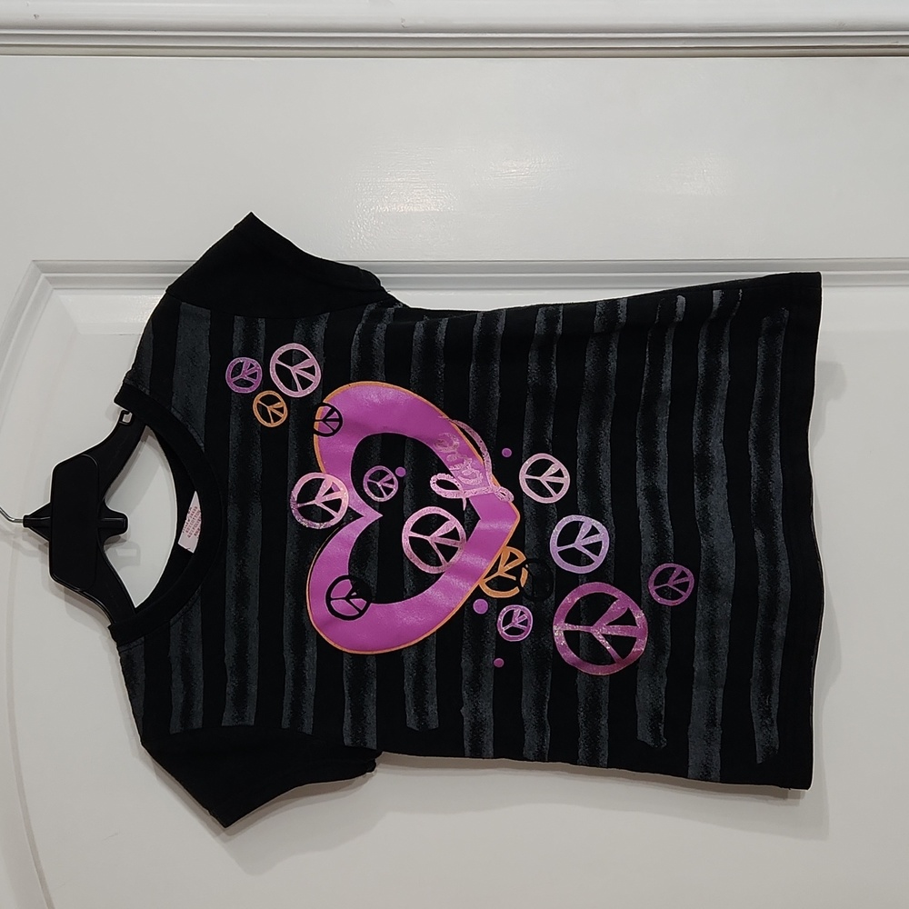 S.W.A.K. 6X Hearts & Peace Sign Graphic Short Sleeve Tee